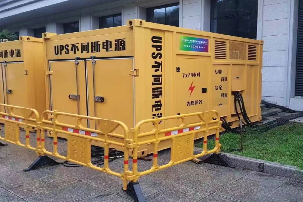 临桂发电机租赁施工现场